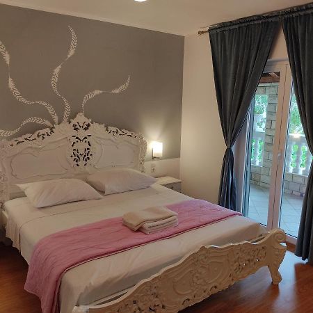 Apartments Milka โวดีเซ ภายนอก รูปภาพ